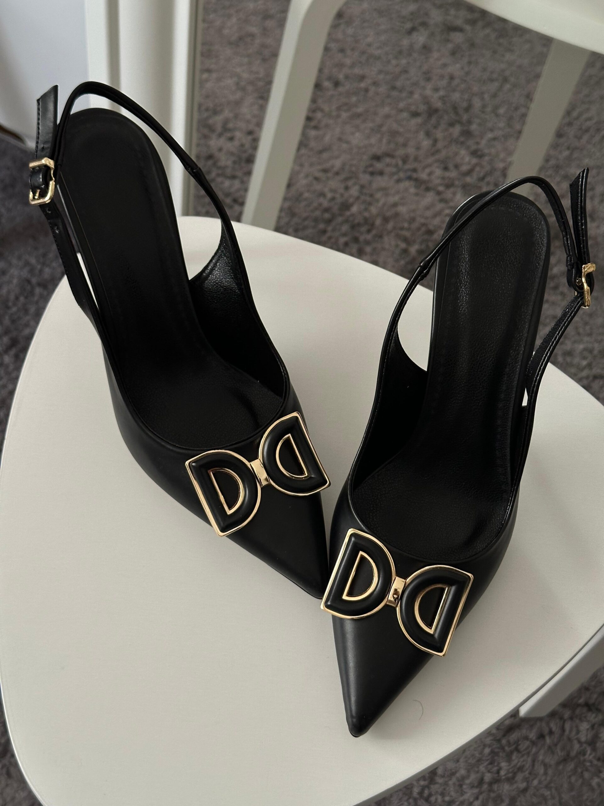 D&D Siyah Topuklu Ayakkabı